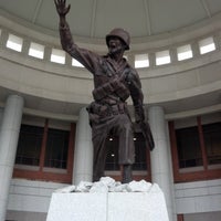 Das Foto wurde bei National Infantry Museum and Soldier Center von Drake am 6/10/2012 aufgenommen