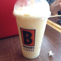 Foto tirada no(a) Biggby Coffee por Alyssa H. em 5/7/2012