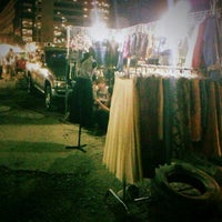 Photo taken at ตลาดนัดกลางคืน@รัชดาไนท์ by KaeNaja on 4/28/2012