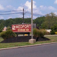 Photo taken at Medport Restaurant &amp;amp; Diner by Coolmo D. on 7/29/2012