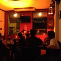 Foto scattata a Colinas Resto Bar da ᗩᒪᗴ᙭I丂 ᗰᗩᖇÍA ᐯ. il 6/15/2012