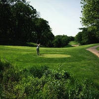 Photo prise au The Weston Golf Club par Bijan S. le5/18/2012