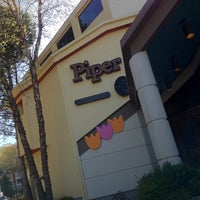 Foto tomada en Piper Restaurant  por Matt D. el 4/21/2012