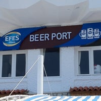 Photo taken at Beer Port by Yücel D. on 7/20/2012