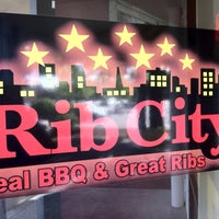 รูปภาพถ่ายที่ Rib City โดย Hoffish เมื่อ 6/20/2012
