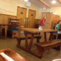 Photo taken at Slim&amp;#39;s Bar-B-Q &amp;amp; Grill by Linda P. on 7/27/2012