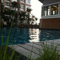 Photo taken at Q House Condo Sathorn - Swimming Pool by Orange S. on 3/22/2012