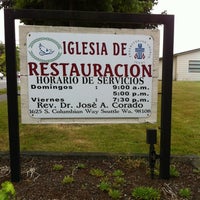 Photo taken at Iglesia De Restauracion by Chris W. on 7/27/2012