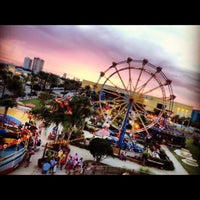 รูปภาพถ่ายที่ Miracle Strip Amusement Park โดย Brandi G. เมื่อ 8/15/2012