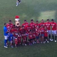 รูปภาพถ่ายที่ Nou Estadi โดย Fernando A. เมื่อ 8/26/2012