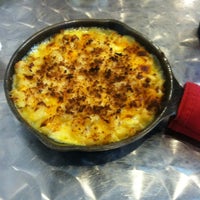Снимок сделан в Cheese-ology Macaroni &amp;amp; Cheese пользователем MaryAnn 9/1/2012