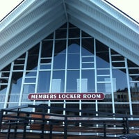 รูปภาพถ่ายที่ Squaw Valley Members Locker Room โดย Tom O. เมื่อ 7/7/2012