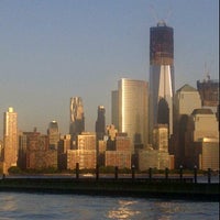 รูปภาพถ่ายที่ Skylark on the Hudson โดย Rich . เมื่อ 5/31/2012