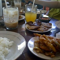 Photo taken at Dapur Sambal by Evelyn M. on 5/15/2012