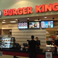 Photo taken at Burger King by Chih-Han C. on 8/11/2012
