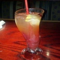 Photo taken at Red Robin Gourmet Burgers and Brews by Stephanie W. on 6/10/2012
