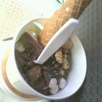 Das Foto wurde bei Beach House Yogurt von Norma G. am 5/24/2012 aufgenommen