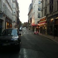 Photo taken at Rue de Ponthieu by Eduardo B. on 9/5/2012
