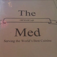 รูปภาพถ่ายที่ The Med Cafe โดย Tiffany B. เมื่อ 5/28/2012
