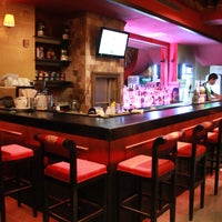9/13/2012 tarihinde Antonio T.ziyaretçi tarafından Nargila Grill &amp; Bar'de çekilen fotoğraf