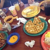 Photo taken at Golden Corral by Melissa B. on 5/27/2012
