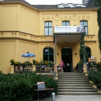 Foto tirada no(a) Café in der Schwartzschen Villa por Carsten R. em 7/28/2012