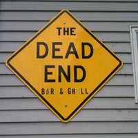 Foto tirada no(a) Dead End Bar and Grill por Marianne S. em 7/7/2012