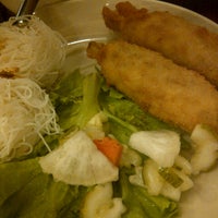Photo taken at Vietnam My Heart (Halongbay) อาหารเวียดนามเพื่อสุขภาพ by Suchada Y on 7/28/2012