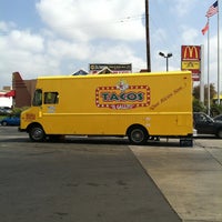 Photo taken at Tacos El Gallito Truck by Bob Y. on 5/24/2012