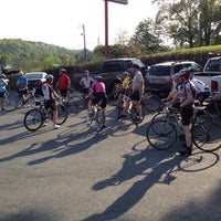 Photo taken at Atlanta Cycling - Vinings by Jared S. on 3/29/2012