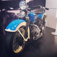 Foto scattata a Trev Deeley Motorcycles da Shane G. il 5/5/2012