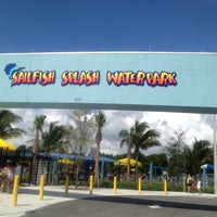 รูปภาพถ่ายที่ Sailfish Splash Waterpark โดย Juanita G. เมื่อ 7/13/2012