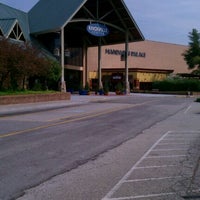 Photo prise au Knoxville Center Mall par Kaitie C. le3/30/2012