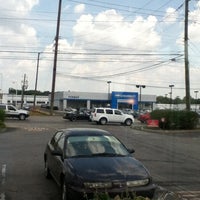 7/15/2012 tarihinde Greg A.ziyaretçi tarafından Penske Chevrolet (Indianapolis)'de çekilen fotoğraf