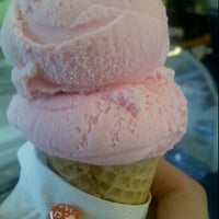 Photo taken at Ricky&amp;#39;s Big Scoop by Petra on 6/27/2012