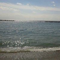 Foto scattata a Bassamarea Beach &amp;amp; Sail da Pozzi S. il 8/31/2012