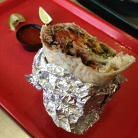 5/3/2012にYuli D.がCilantro Always Fresh Mexican Grillで撮った写真