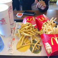 Foto tirada no(a) McDonald&amp;#39;s por Fazal I. em 6/29/2012