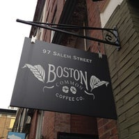 Das Foto wurde bei Boston Common Coffee Company von Hidefusa O. am 2/16/2012 aufgenommen
