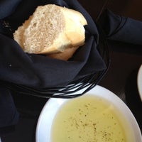 รูปภาพถ่ายที่ Bocci&amp;#39;s Italian Restaurant โดย April D. เมื่อ 6/15/2012