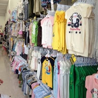 8/12/2012にLazy D.が西松屋 那覇新都心店で撮った写真
