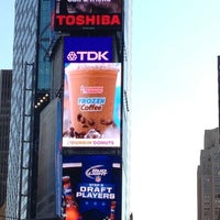 Снимок сделан в Dunkin&amp;#39; Times Square Billboard пользователем Kevin V. 9/12/2012