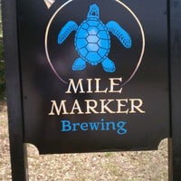รูปภาพถ่ายที่ Mile Marker Brewing โดย Lois F. เมื่อ 3/29/2012