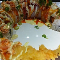 Foto tomada en Jun Japanese Restaurant  por Mae M. el 6/3/2012