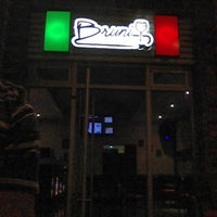 Снимок сделан в Bruni (Pizza, Panini &amp;amp; Drinks) пользователем Unai G. 4/15/2012
