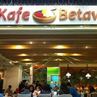 Photo taken at Kafe Betawi by Novi Tri Lestari B. on 8/11/2012