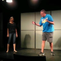 รูปภาพถ่ายที่ National Comedy Theatre โดย Anthony L. เมื่อ 8/3/2012