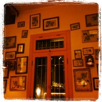 Das Foto wurde bei Clé Cafe-Lounge Bar von Khalil am 8/17/2012 aufgenommen