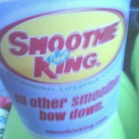 Photo taken at Smoothie King by Lindsey S. on 4/20/2012