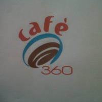 รูปภาพถ่ายที่ Café 360 โดย Gerardo Gabriel G. เมื่อ 8/30/2012